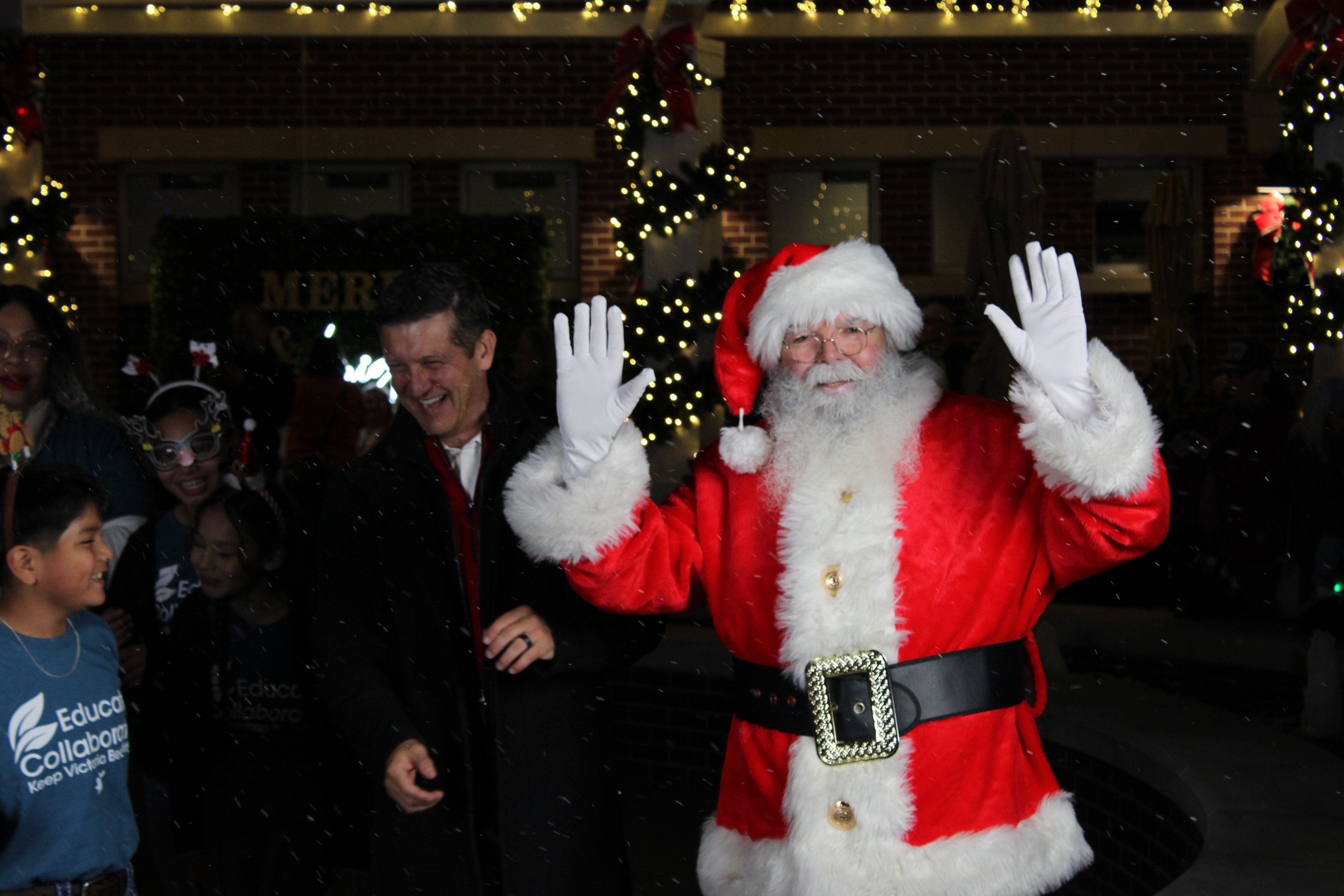 City of Victoria prepares for two holiday events on one festive night