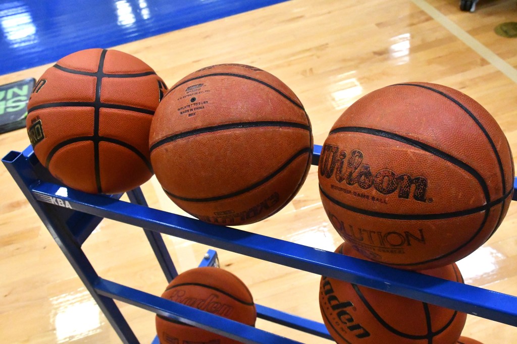 Victoria East overcomes West on the road