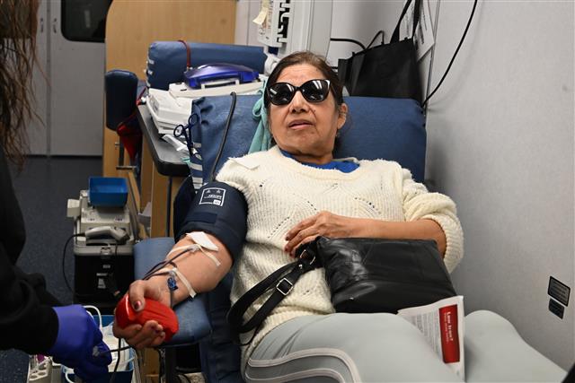 South Texas Blood and Tissue Center hosts downtown Victoria drive