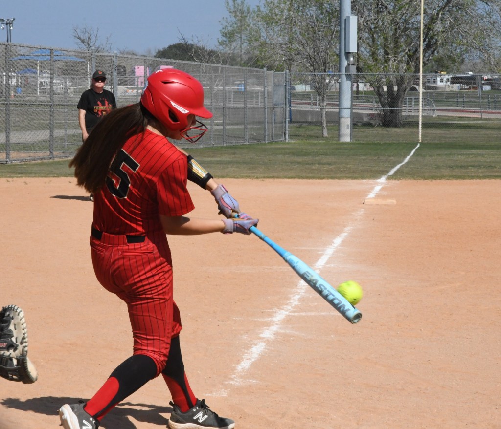 Victoria East wins and ties at Friday’s home tourney; West goes 3-1 through first two days